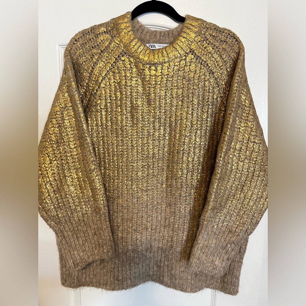 Zara Oversized Metallic Gold Crackle Knit Sweater for women